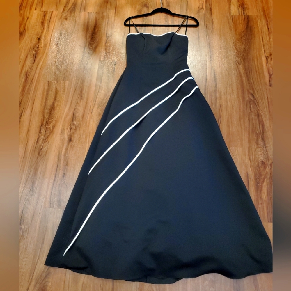 Urban Girl Night Junior Formal Black Long Dress Size 7-8